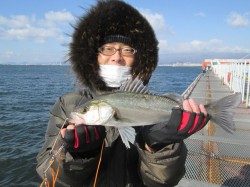 この時期はシラサエビか虫エサのウキ、ズボ釣り！