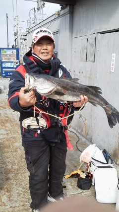 岸和田一文字　沖の北で良型アイナメ　旧赤灯…