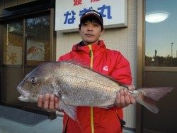 湯浅の磯・カルモ島　フカセでマダイ75cm・チヌ・カンダイ