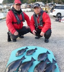 良型のグレでした、神谷沖一文字でフカセ