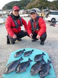 良型のグレでした、神谷沖一文字でフカセ