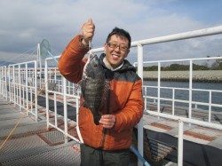 尼崎市立魚つり公園　ハネ・セイゴ・チヌの釣果