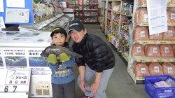 天神崎でお子様の釣果　チヌ４２ｃｍ！