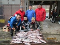 【15日】田井観光フィッシング でメジロ・マダイ