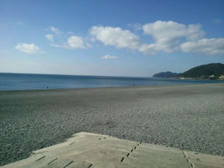 煙樹ヶ浜でショアジギング