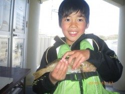 姫路市立遊魚センター 探り釣りでアイナメ