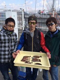 マリーナシティ海釣り公園にてガシラ・ベラ・…