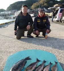 ホウライ磯 、鷹島のカンドリにてグレと良型チヌの釣果
