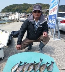 神谷沖一文字　カゴ釣りでイサギの釣果