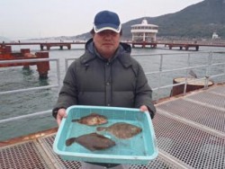 須磨海づり公園　投げ釣りでカレイ＆ガシラ