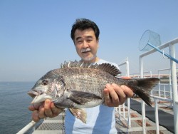尼崎市立魚つり公園 シラサでチヌの釣果