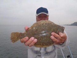 須磨海釣り公園　投げ釣りでカレイ35cm
