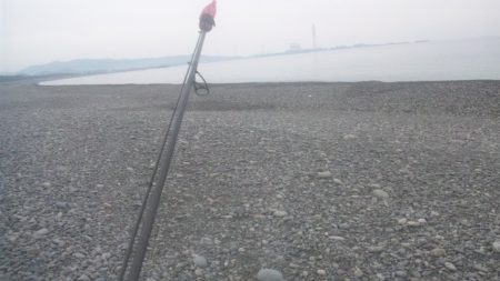 浜にてジギング