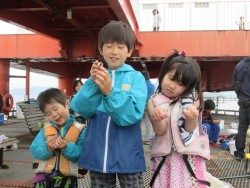 尼崎市立魚つり公園 ズボ釣りでチヌ４３ｃｍ！