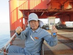 尼崎市立魚つり公園 〜53cmのハネを5匹と33cmのセイゴ