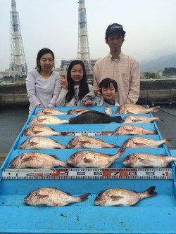 和歌山マリーナシティ海洋釣り堀 嬉しいヒラメの釣果♪