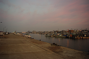 林崎漁港で穴釣り 大漁でした。