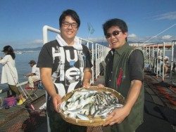尼崎市魚つり公園　サビキで美味しい釣り物満載