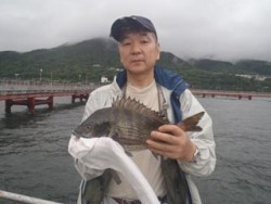 神戸市立須磨海づり公園　チヌ41cm