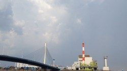 かもめ大橋にて