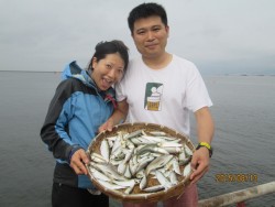 尼崎市魚つり公園　サビキでアジ・サッパ・サ…