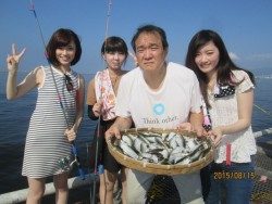 尼崎市魚つり公園 サビキで多魚種楽しめてます