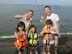 尼崎市立魚つり公園 サッパとイワシが好釣果