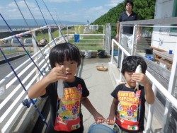 大阪南港海釣り公園　アジ1500匹！