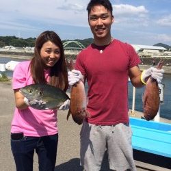 和歌山マリーナシティ海洋釣り堀　マダイ、シマアジ