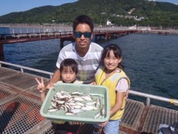 神戸市立須磨海づり公園　アジ、イサキ、イワ…