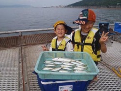 神戸市立須磨海づり公園でファミリーサビキ！…