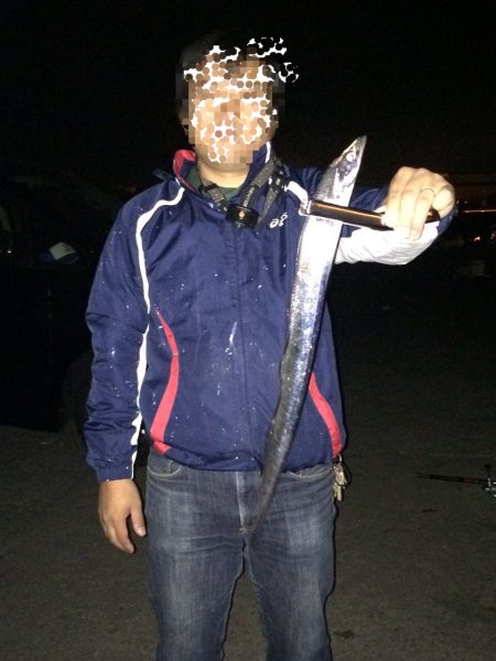 会社の釣り仲間太刀魚釣り