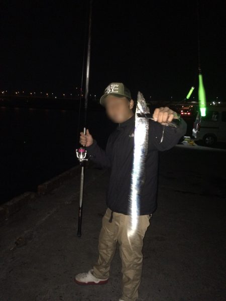 会社の釣り仲間太刀魚釣り