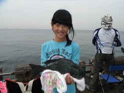 北港海釣り公園　グレ30cmの釣果