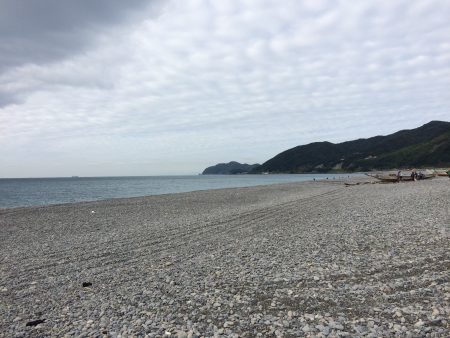 煙樹ヶ浜でショアジギング