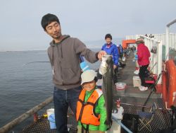 尼崎市魚つり公園　セイゴ・ハネ・チヌ・イワ…