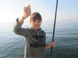 尼崎市立魚つり公園　セイゴ湧いてます