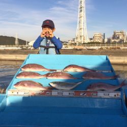 和歌山マリーナシティ海洋釣り堀　マダイ、シマアジ釣ったよ〜！