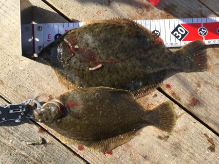 あたりが渋く。