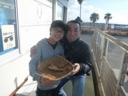 大阪南港海釣り公園　ガシラ、セイゴ、アジ