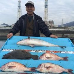 マリーナシティ海洋釣り堀 青物・マダイ・ヒラメの釣果あり