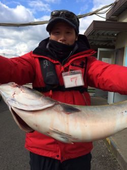 和歌山北港魚つり公園 ハマチ・グレ・サンバソウの釣果