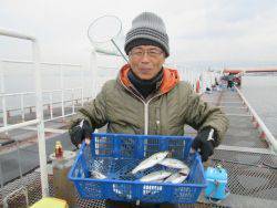 尼崎市立魚つり公園　ズボ釣りで良型チヌ
