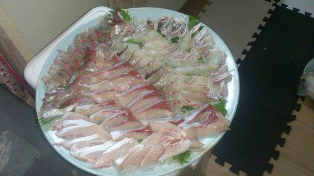 カタタの釣り堀でカンパチ、ゲット出きるか？