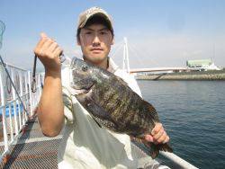 尼崎市立魚つり公園　チヌ、ハネ