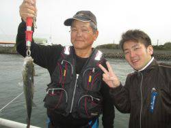 尼崎市立魚つり公園　チヌ、ハネ、ほか