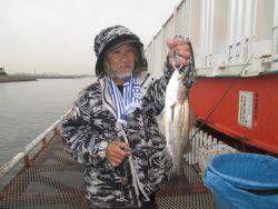 尼崎市立魚つり公園　ハネ