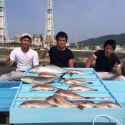マリーナシティ海洋釣り堀でマダイ大漁★