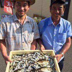 和歌山マリーナシティ海洋釣り堀　豆アジ500匹！