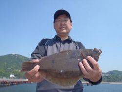 神戸市立須磨海づり公園　良型カレイ
